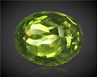 Natural Peridot Certified  5.89 CTS (9518)
